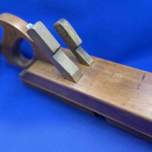 Rabot ancien restauré et affûté.